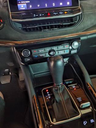 JEEP COMMANDER 2.0 TD380 TURBO DIESEL LIMITED AT9